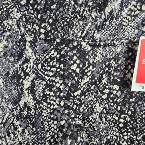 Spanx Faux Leather Snake Shine Leggings, Grey Snake, 20324R, Size Small - Picture 4 of 8